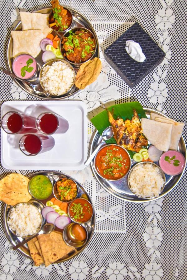 Shree Maldatta House Vaishet Buitenkant foto